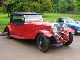 There are speed issues at the user's side and the image is too heavy to be loaded. 4 4 Compressing Images