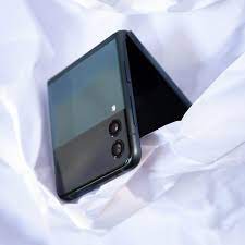 After weeks of leaks and rumors, samsung has finally unwrapped its latest lineup of foldables at galaxy unpacked 2021. Umeqkorlscr9rm