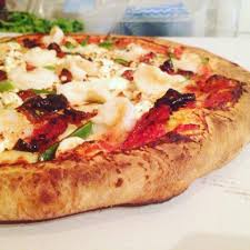 Say Hello To The Garlic Prawn Pizza Yumm Luigi S Pizza Bar The Finest Luigispizza Pizza Yum Seafood Pizz Food Prawn Pizza Garlic Prawns