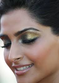 Blue lipstick, Top makeup products, Blue lips