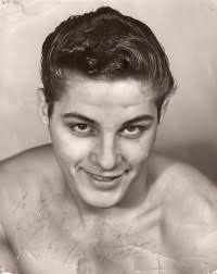 Ray McNeil боксер •