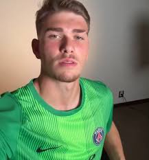 🚨 OFFICIEL ! Renato Marin s’engage librement avec le PSG jusqu’en 2030 !  🇧🇷🧤❤️💙, L’ancien gardien de la Roma est officiellement parisien ! , 🎙  Renato Marin « Je suis très heureux de rejoindre cette ...