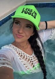 Holly Leary's Instagram, Twitter & Facebook