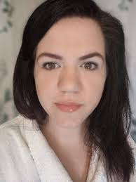 Uh-huh honey…wildly popular Nude Honey is back for good! 🙌 We just had to  bring this well-loved shade into our permanent LipSense line. Originally  launched in 2019 as part of the limited