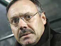 Álvaro Magalhães pede «respeito» e «celeridade» à Liga