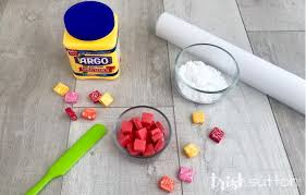 Pour a tablespoon of water into the slime and stir until well combined. Diy Slime Without Glue Tutorial Easy Edible Slime Recipe For Kids