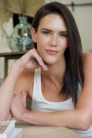 Deanna Larue's Instagram, Twitter & Facebook