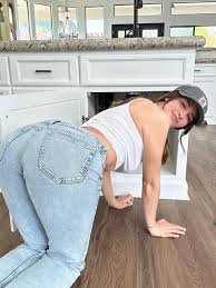 TW Pornstars - 2 pic. Sunny Ray. Twitter. i had to call a plumber, and this  is what they sent me!. 3:26 PM - 10 May 2023