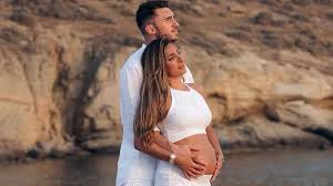 Aymeric Laporte se compromete con su novia, a punto de ser papá
