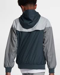 Codes promo, ventes flash, livraison offerte, trouvez le produit de vos rêves à prix réduit ! Veste Coupe Vent Nike Junior