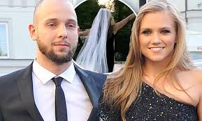 Jun 07, 2021 · agnieszka kaczorowska tłumaczy się z wpisu na instagramie. Jaki Slub Bedzie Miala Agnieszka Kaczorowska Szokujaca Lista Gosci