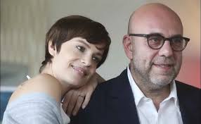 Micaela ramazzotti e paolo virzì, che non hanno mai sentito il bisogno di foto social, dediche romantiche o interviste doppie, stavolta fanno un'eccezione. Micaela Ramazzotti E Paolo Virzi Si Separano L Addio Dopo Quasi 10 Anni Di Matrimonio Io Donna