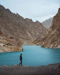 Pakistan (urdu پاکستان paːkɪst̪aːn̪, amtlich: Pakistan Zwischen Armut Gastfreundlichkeit Und Atemberaubender Landschaft