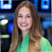 Joan Nason's Instagram, Twitter & Facebook