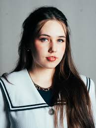 MEET THE CAST: The Great Gatsby ensemble, supporting roles, understudies!⭐️  Cameron Cox (10) as E1/Owl Eyes Anna Jay (12) as E2/Mrs.McKee Peyton Gilbert  (10) as E3/Catherine Kadence Robinson (11) as E4/Reporter Corbin