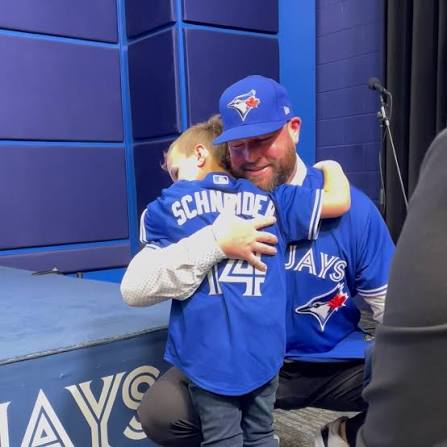 Congratulating Dad ❤️🥺 | Toronto Blue Jays | Facebook