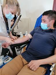 L'amicale fédérée des donneurs de sang bénévoles de chavagne, avec la participation de l'efs, vous convie à une collecte. Quand L Action Republicaine Donne Son Sang A Margon L Action Republicaine