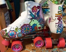 Hand Painted Custom Chicago Brand Roller Skates Decorated With Unicorns Pegasus Rainbows Glittery S Girls Roller Skates Roller Skates Vintage Roller Skaters