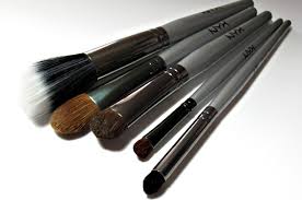 nyx makeup brushes under the rug