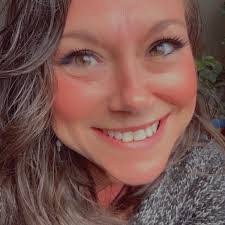 Karyn Sherman's Instagram, Twitter & Facebook