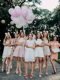 20 Originelle Hochzeitsspiele Die Jede Trauzeugin Kennen Mu Hochzeit Spiele Hochzeitsspiele Hochzeit