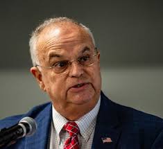 Commission Chairman Wayne Neal earns respect from fellow commissioners