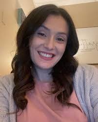 Maureen Martell's Instagram, Twitter & Facebook