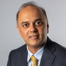 townandcountry #bazaar #elle #jetset #veranda #elledecor #gemsandjewels  #levianhighjewelry #naturalcolordiamonds #naturalexoticgems #genuine  #naturalpreciousgems #platinum