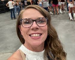 Jasmin Griffin's Instagram, Twitter & Facebook