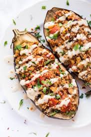Quinoa Stuffed Eggplant With Tahini Sauce Rezept Rezepte Vegetarisches Essen Gesundes Essen