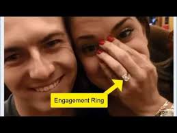 Jordan spieth got himself a fiancée for christmas, the pro golfer confirmed tuesday. Jordan Spieth And Longtime Girlfriend Annie Verret Appear To Be Engaged Youtube