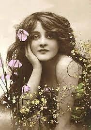 Sharon Bogart's Instagram, Twitter & Facebook