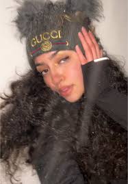 Serena Diamond (@serenaadiamond)