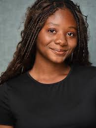 Fresh Face Sunday :: Getting back in the habit of posting newer headshots  and not just ghost sneaking them in my PFPs and highlights 🤸🏿‍♀️ So for  starters, I'll share some commercial