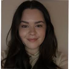 Anna Ogden's Instagram, Twitter & Facebook