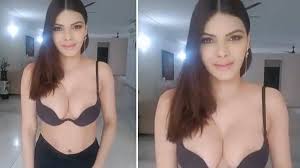 Sherlyn Chopra XXX Video: बॉलीवुड एक्ट्रेस से OnlyFans स्टार बनी शर्लिन  चोपड़ा का बोल्ड वीडियो हुआ वायरल, दिखा हॉट अवतार | 👍 LatestLY हिन्दी