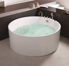 Runde badewannen → umfangreicher kaufratgeber beliebteste runde badewannen aktuelle angebote: Exklusivitat Fur Ihre Individuelle Wohlfuhl Oase Kompetente Beratung Vom Badexperten Rubicer Whirlpool Badewanne New Full Moon Mit Hydromassage Exklusive Runde Acrylwanne