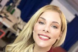 Muchas felicidades en su cumpleaños para la bella, popular y talentosa  actriz cubana Miriam Alameda. #RealidadCubana #farandulacubana  #actricescubanas