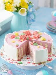 Aussen Wunderschon Und Innen Die Reinste Uberraschung Kuchen Und Torten Himbeeren Leckereien