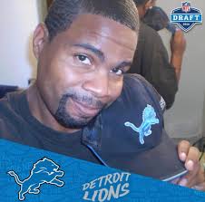 God night all I'm soliciting your prayers for the brother of our  classmate.Faith Johnson her brother Edward Johnson is in the hospital and  again he needs your prayers. Lord we come humbly