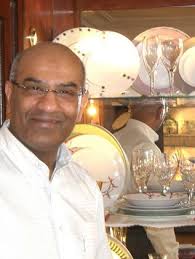 Postcards from Paris: Rue du Paradis a paradise for discounted china,  crystal, silver