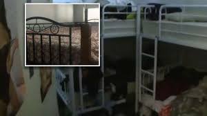 Inside Sydney's 'legitimate' $1000 a month bunk bed rental market