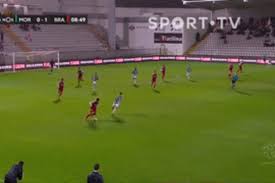 Currently, sporting braga rank 4th, while moreirense hold 8th position. Moreirense Braga Depois De Marcar Trincao Assiste Para Rui Fonte Fazer O Segundo Dos Bracarenses