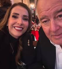 Dicen que cuando el río suena .,,,,. RESULTA QUE EL "SUGAR DADDIY DE  "AZUCENA URESTI..., ES EL MISMÍSIMO "HÉCTOR DE MAULEON!!! *CON RAZÓN LA  REPORTERA EN SU MEDIO DA SU VERSIÓN Y