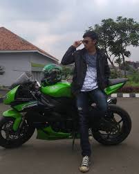 Raya marah besar kalo mondy ikut balapan lagi anak jalanan 29 jan 2016 подробнее. Motor Mondy Anak Jalanan Lengkap Dengan Spesifikasi Dan Harganya Al Firous