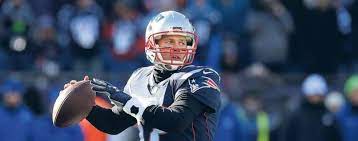 The hand of the patriots quarterback was reportedly gushing blood on wednesday. Super Bowl Tom Brady Ist Der Herr Der Ringe Sport Tagesspiegel