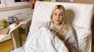 Er ist hier meine bessere hälfte gewesen als eine der wenigen war die berlinerin wegen seines zustands im bilde. Jennifer Knable Ex Rtl Moderatorin Ist Erstmals Mama So Heisst Ihr Baby