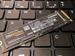 Ssd atau solid data drive merupakan perangkat untuk menyimpan data menggunakan sirkuit yang telah disusun menjadi memori (disebut sebagai non volatile memory). 7 Ssd Terbaik Untuk Komputer Dan Laptop Cocok Buat Gaming
