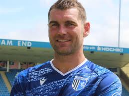 Gillingham's new signing Sam Vokes looks forward to a new challenge in  League 2, playing under Gareth Ainsworth again and in the same side as  former Wales international team-mate Jonny Williams