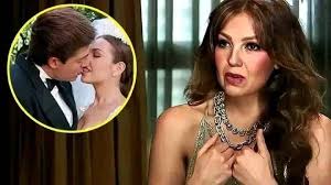 A los 54 años, Thalía Finalmente CONFIESA que él fue....Ver más
